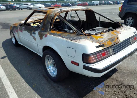 1985 Mazda Rx7 12A z USA, uszkodzony, nr VIN JM1FB3317F0888880